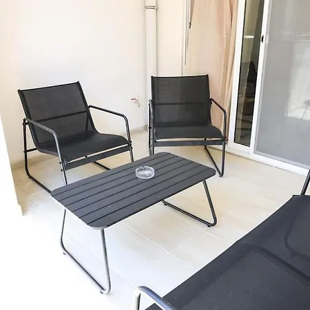 Apartment Modern 2br With Full Amenities In By 360 Estates