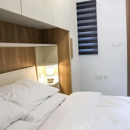 Lägenhet Modern 2br With Full Amenities In By 360 Estates *