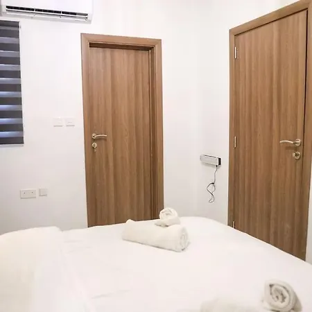 Modern 2br With Full Amenities In By 360 Estates *