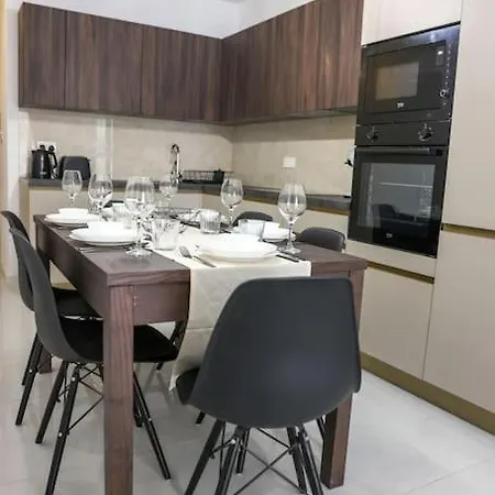 Modern 2br With Full Amenities In By 360 Estates